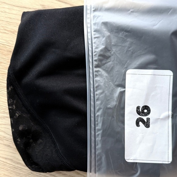 Victoria Sport Knockout Black Leopard Mesh High Rise Leggings sz M Indie Sleaze - Picture 8 of 8